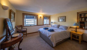 6 Shorehead, Portsoy